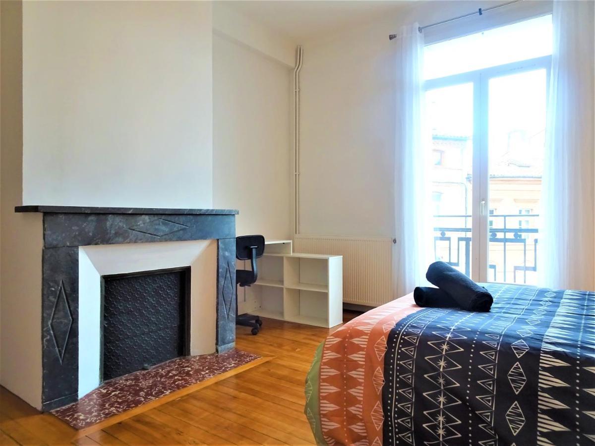 Chambre Privee Et Spacieuse Au Sein D'Un Logement Partage - Central, Quartier Villebourbon - 3 Chambres Doubles - 2 Balcons - Places De Stationnements Gratuites - 5 Min A Pied Gare Et Hypercentre مونْتوبا المظهر الخارجي الصورة