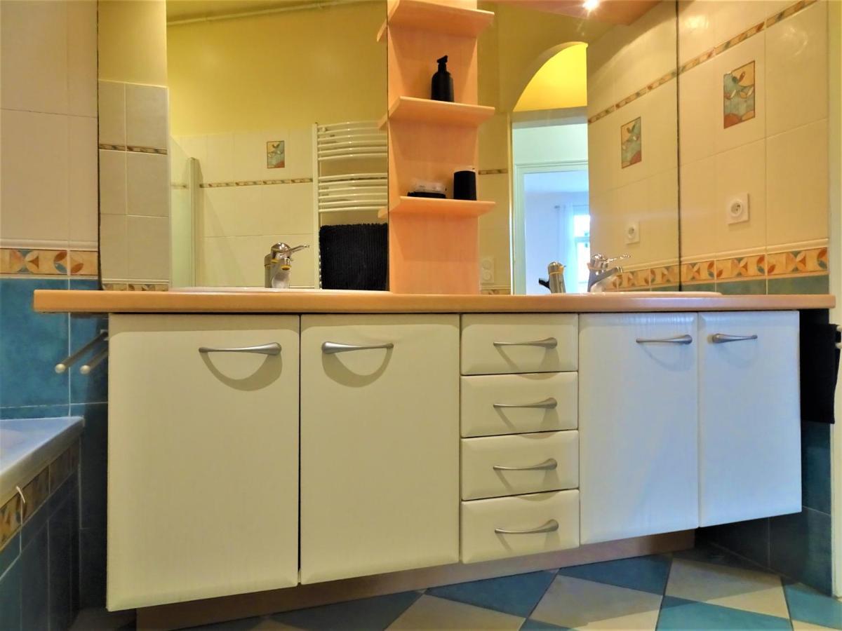 Chambre Privee Et Spacieuse Au Sein D'Un Logement Partage - Central, Quartier Villebourbon - 3 Chambres Doubles - 2 Balcons - Places De Stationnements Gratuites - 5 Min A Pied Gare Et Hypercentre مونْتوبا المظهر الخارجي الصورة